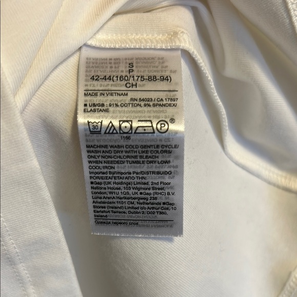 Banana Republic White Fitted Blouse with Long Sleeves - Picture 4 of 4